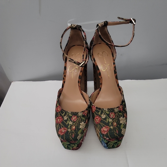 Jessica Simpson Pinkston Floral and Leopard Block Heel Platform Pumps - Picture 3 of 9